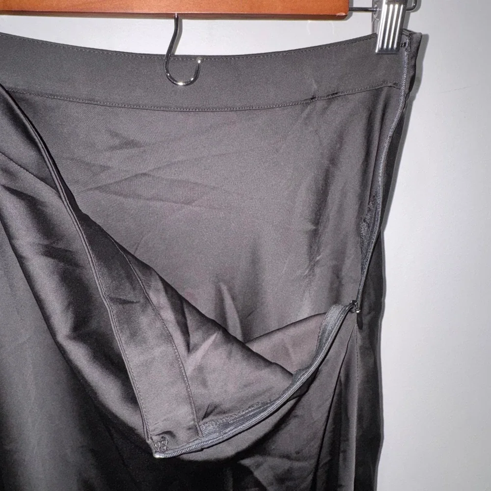 Cupshe Satin Midi Skirt Womens Medium Black NEW A02B4K009AA Silky Slip Skirt